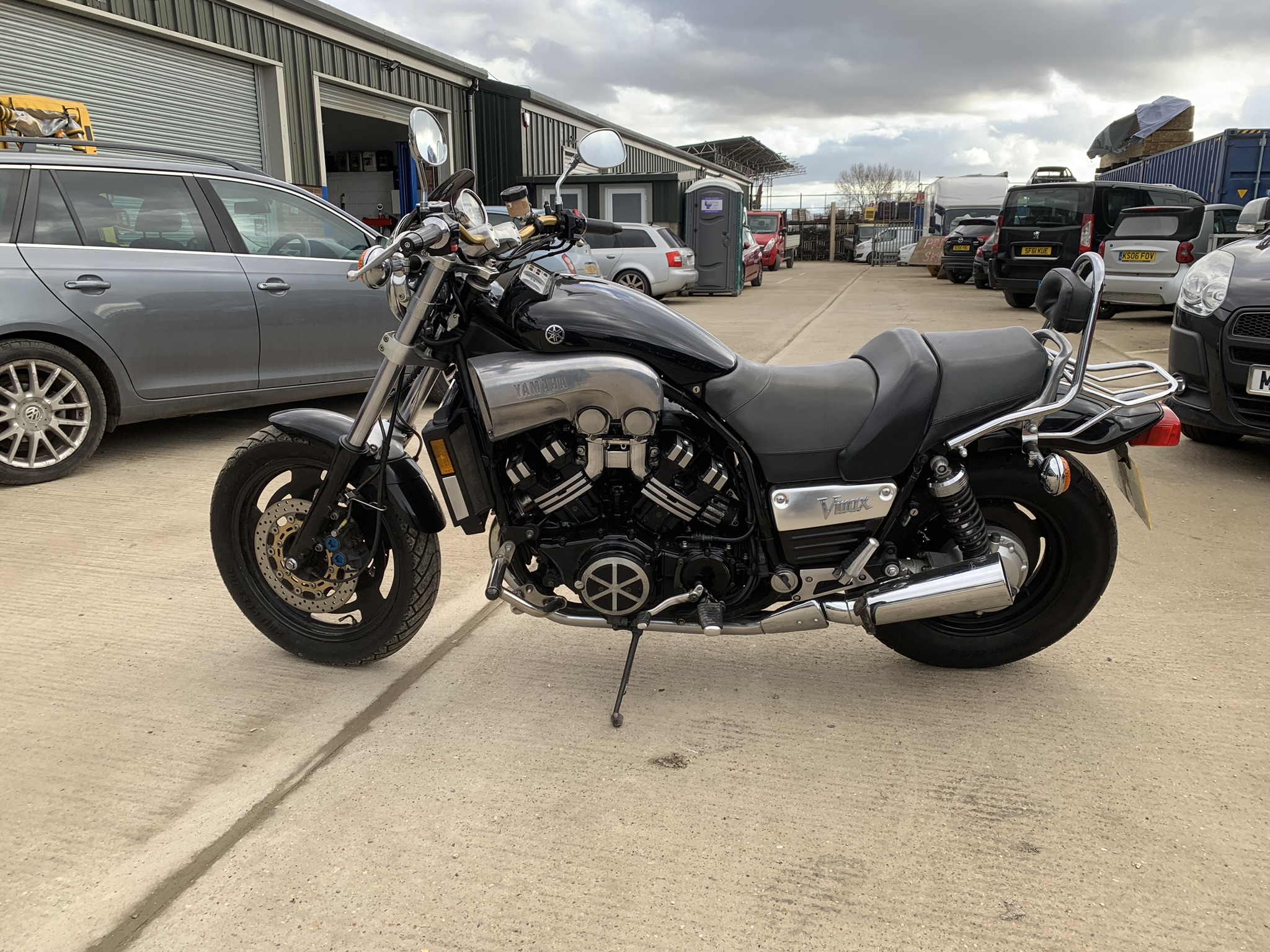 Yamaha V-Max 1200